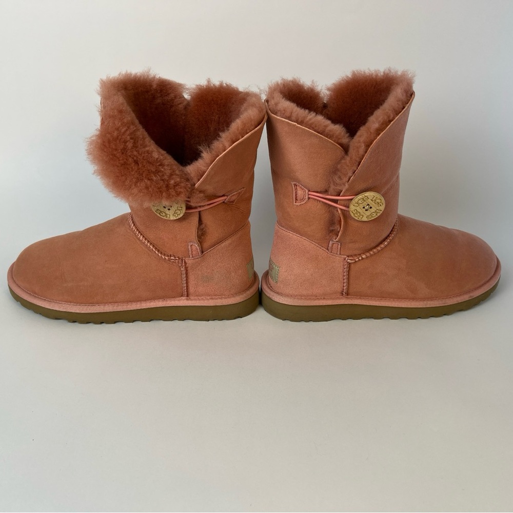 Women’s Pink Ugg Boots size 6 Bailey Button Classic Short Shearling Bootie - Picture 7 of 16